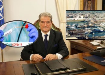 U shpall “non grata” nga SHBA sepse përlau çfarë i doli para dhe minoi demokracinë, Sali Berisha denoncon një tampon