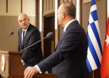 Paqja Greqi-Turqi/ Çavuşoğlu: Të ndalin provokimet, shoku im Dendias flet shumë gjëra pas shpinës tonë