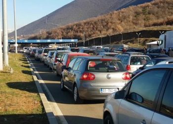 Bregdeti shqiptar/ Plot 16 mijë shtetas kosovarë kalojnë pikat kufitare