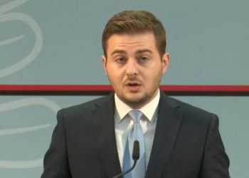 Kandidat për kryetar të PDK-së/ E mohon Gent Cakaj: NUk merrem me politikë në Kosovë