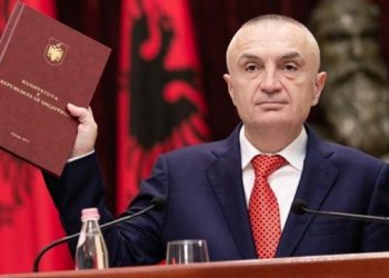 Fjala e fundit për shkarkimin e Metës i mbetet Gjykatës Kushtetuese, ja çfarë parashikohet në ligj