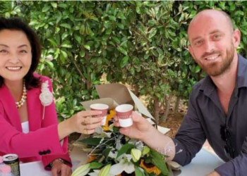 E quajti “kineze”, Yuri Kim takon të riun nga Tropoja: Më tregoi se Enver Hoxha u përpoq të kontrollonte gjithçka