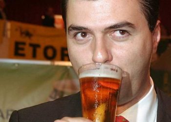 Basha gati spastrimin në PD/ Nga Paloka e Ristani tek Spaho, kush ikën dhe kush vjen?