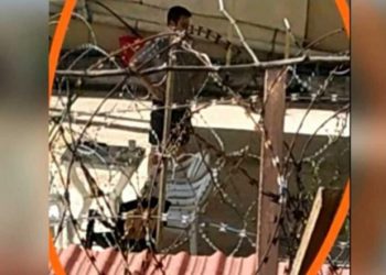 “Si të jesh në shtëpi”/ Foto e parë e vrasësit të Caroline brenda burgut. Piloti merr vizitën e parë në qeli: Humba gjithçka!
