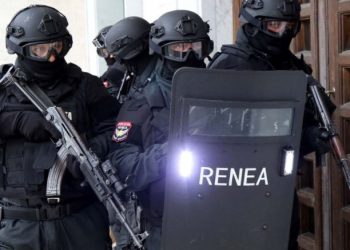 Situata kriminale në vend/ RENEA zbret në qytetet problematike, dhjetëra persona në polici