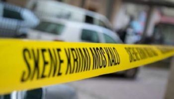 EMRI/Plagoset me thikë i riu në Elbasan, arrestohet autori