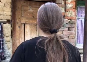 “Babai i ka shërbyer për 37 vite”/ Vajza hedh poshtë pretendimet për vrasjen e nënës: Kush ka hedhur baltë do përgjigjet. Si e mora vesh lajmin e hidhur