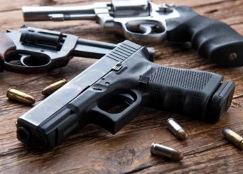 Lista me kritere: Si mund të marrësh një armë në Shqipëri, mbi 25 vjeç dhe të gëzojë besueshmëri