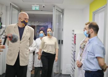 “Sallë moderne edhe në Sanatorium”/ Rama- Manastirliu: Shërbimi i ri synon 400 operacione në vit!
