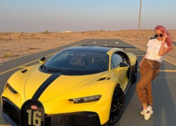 Dikur gazetare e suksesshme, influencuesja fiton 4 milionë dollarë në vit duke vlerësuar makina në Instagram