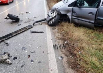Aksidenti në Korçë-Bilisht/ Një mjet me targa greke përplas çiftin e bashkëshortëve