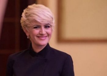 Për Ilva Taren, gazetaren që të bënte për të qarë