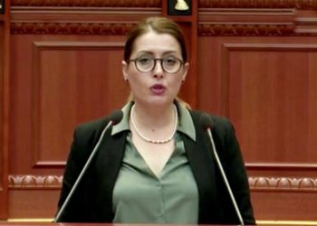 Mbërrijnë sot 11,700 doza të tjera Pfizer / Manastirliu: Do të intensifikojmë vaksinimin gjatë verës
