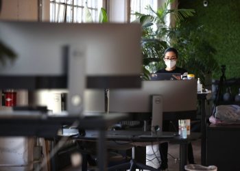 S’paguajnë rregullisht sigurimet/ Shqiptarët po punojnë më gjatë, rrezikojnë pensione më të ulëta në vite