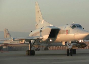 Bombarduesit rusë mbi Mesdhe, Kremlini i tregon “muskujt” Uashingtonit e Londrës: Mos luani me zjarrin