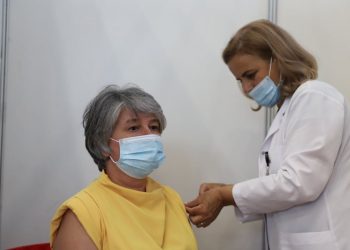 Norvegjia dhuron për Kosovën mbi 180 mijë doza vaksine që nuk i përdor më