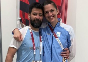 VIDEO: Humbi medaljen, fitoi bashkëshortin! I dashuri i propozon live sportistes në Tokio