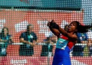 Tragjedi në Lojërat Olimpike! Atletja 19-vjeçare ndërron jetë në vend, goditet nga çekiçi