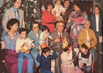 A duhet të ishte shpallur edhe familja e Enverit, e persekutuar nga regjimi komunist
