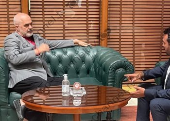 FOTO/ Rama takohet me Zaev, ja axhenda e Forumit Ekonomik për Bashkëpunimin Rajonal që do të mbahet nesër