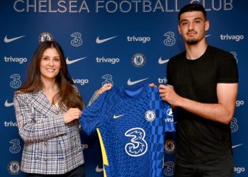 Bëhet zyrtare: Armando Broja, edhe pesë vite me Chelsea-n