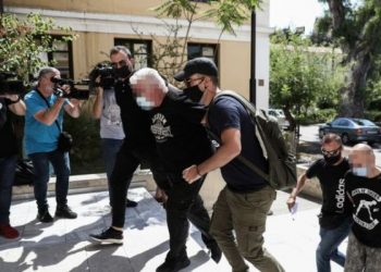 Ankesa rrënqethëse e 18-vjeçares në Greqi: Oficeri i policisë e burgosi dhe abuzoi në një shtëpi në Ilioupoli, babai i saj e përdhunoi për 7 vite me radhë