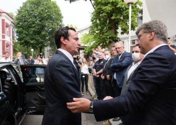 Aksidenti në Kroaci/ Kurti e falenderon kryeministrin Plenkoviç: Kosova gjithmonë zemrën dhe derën hapur për miqtë si ju