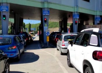 Kufizimet/ Ndalohet kalimi i punonjësve sezonalë drejt Maqedonisë përmes Qafë-Thanës