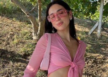 Pushimet e nxehta të Dua Lipës në Shqipëri/ Këngëtarja “përvëlon” rrjetin me fotot tërheqëse me bikini