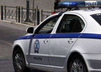 Tmerrohen qytetarët në Kretë! Shqiptari sulmon me sëpatë 29-vjeçarin grek, i shkakton dëme në kokë