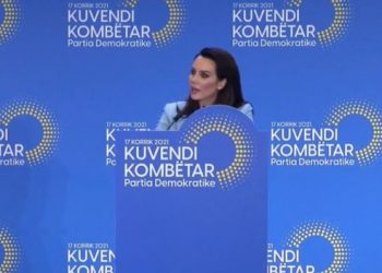 Përsiatja e Grida Dumës: Një militant i PD më vuri në siklet, s’i thosha dot që i kemi dy kriminelë në parti dreqi ta hajë për pushtetin!