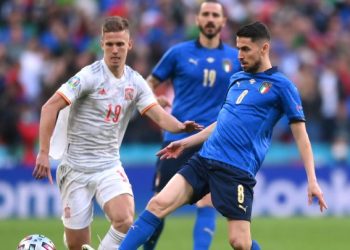 Spektakël mes Italisë dhe Spanjës, por gjysmëfinalja do vendoset me penallti