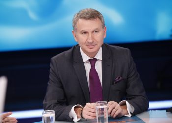 Parti Perëndimore, apo Klub Oriental?