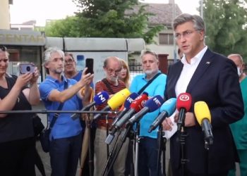 Kryeministri kroat viziton në spital kosovarët e plagosur: Do t’i ndihmojmë me gjithçka është e nevojshme