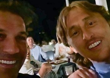 Del Piero ia merr këngës me Modric, videoja e tyre bëhet “virale” në internet