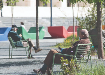 Rritja e moshës që lë punën ul kohën e gëzimit të pensioneve në 2020/ Si ka ndikuar pandemia e COVID