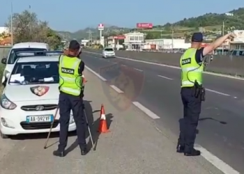 Policia me “dorë të hekurt” ndaj shoferëve “fluturues”/ Pezullohen 57 patenta, ndëshkohen me gjobë 2482 të tjerë
