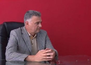 U la jashtë Kuvendit të PD, Ristani: Basha është një aristokratuc, kopje e Ramës! E ka kthyer Partinë në ndërmarrje private