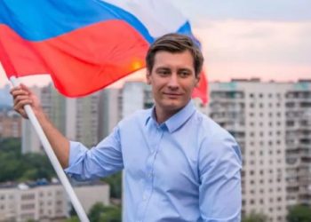 Rusia hyn në fushatë zgjedhore, nisin goditjet ndaj opozitës