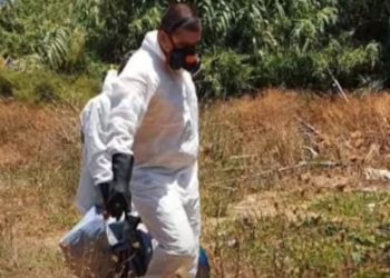 VIDEO/ Gjendet një skelet njeriu brenda fuçisë, pistat e hetimit përfshijnë edhe zhdukjen e një shqiptari. Çfarë shkruajnë mediat greke