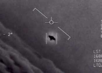“Misteri i UFO-ve”/ Pentagoni ka pamje të qarta të tyre që lëvizin në qiell