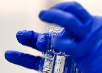 Një dozë e Pfizer, Moderna dhe AstraZeneca siguron mbrojtje kundër mutacionit Delta