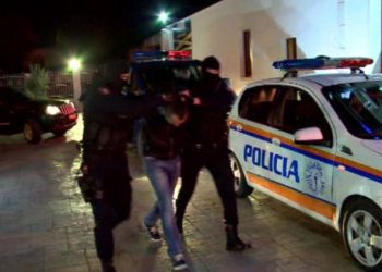 “Gardhi, toka, fëmijët…”/ Pse bëjnë vetëgjyqësi shqiptarët: Shumë besojnë në polici, të tjerët i zgjidhin konfliktet vetë