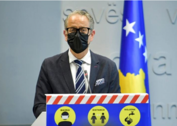 Helmimi i qytetarëve në Deçan/ Ministri i Shëndetësisë: Presim analizat nga jashtë. Është ulur fluksi i pacientëve