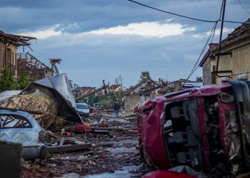 Stuhi, përmbytje, erë e fortë! Alarm për tornado në Ballkan, rrezik për Shqipërinë dhe këto shtete