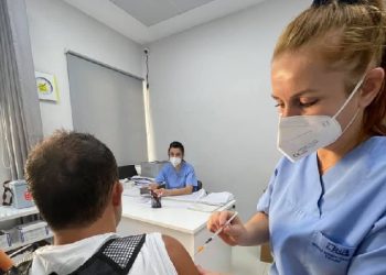 Pandemia/ Shkon në 1 milion e 330 mijë numri i të vaksinuarve kundër COVID në vendin tonë