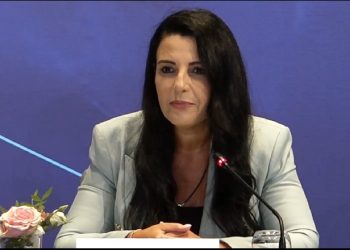 Aeroporti ndërkombëtar i Vlorës/ Balluku: Në nëntor nisin punimet në terren për ndërtimin e tij