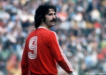 Bota e futbollit mban zi për Gerd Müller! Ndahet nga jeta legjenda e sulmit gjerman