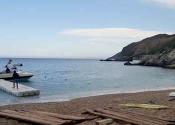 ‘Zhduket deti’ në Palasë dhe Himarë, ndodh fenomeni i pazakontë në plazhet e jugut