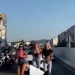 VIDEO/ 4 vajza në Tiranë bllokojnë trafikun, dalin nga Benz-i luksoz e fillojnë të kërcejnë në mes të rrugës